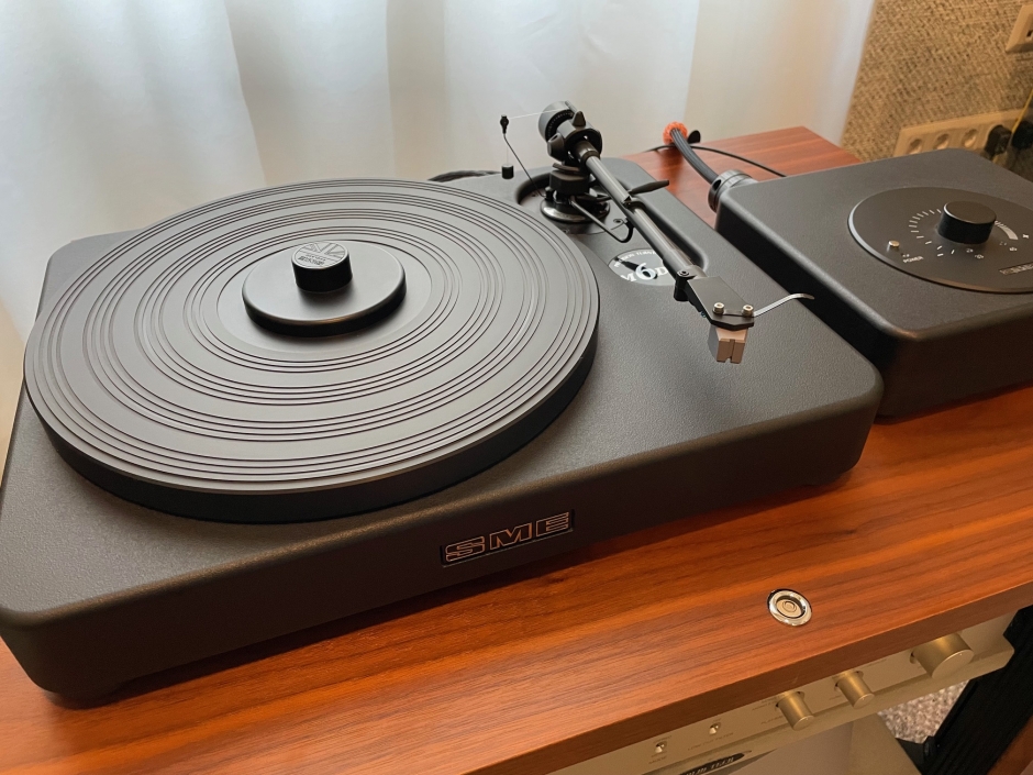 SME 6 lemezj&aacute;tsz&oacute; elad&oacute;