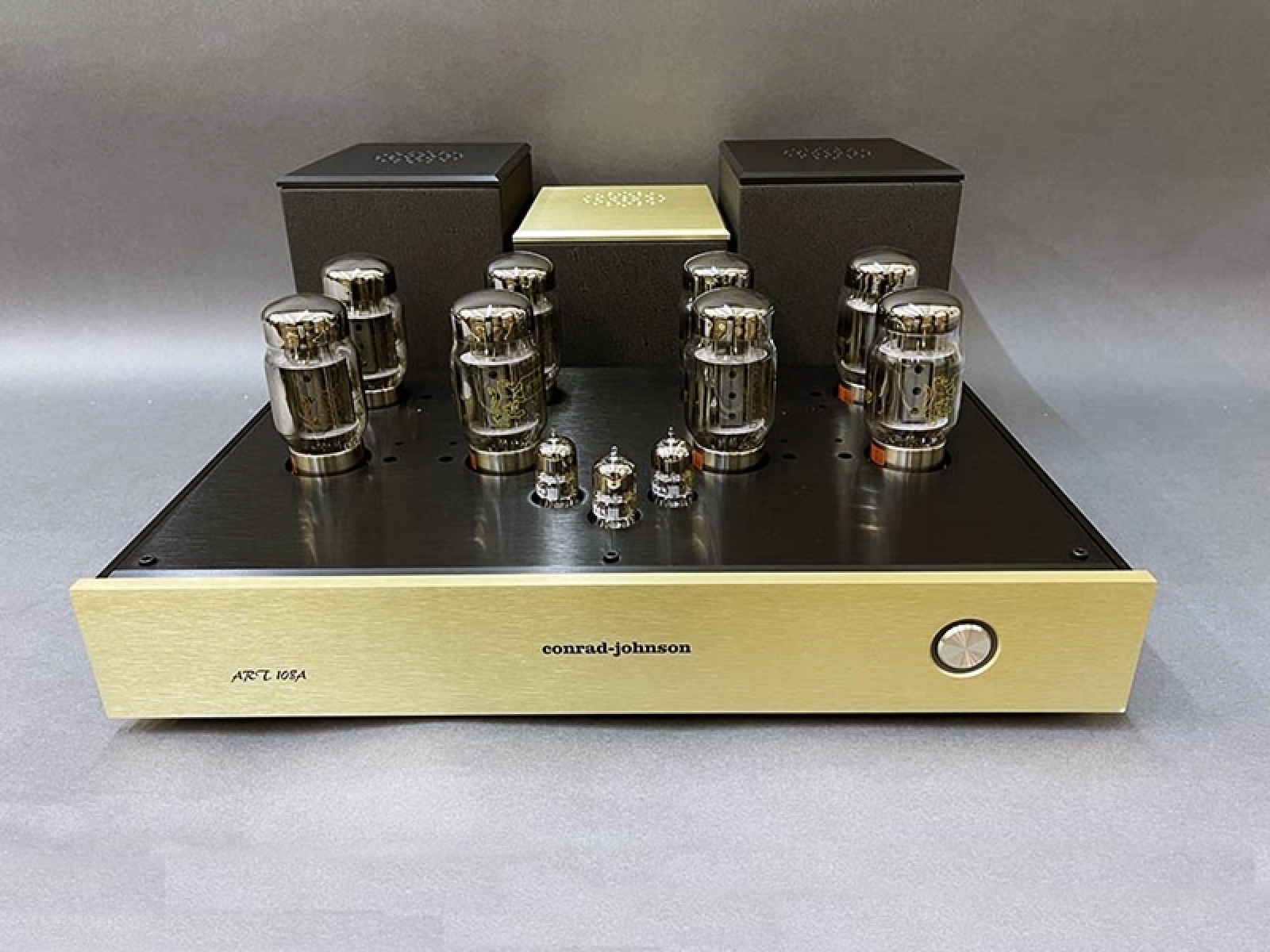 hi-fi+ győztes a conrad-johnson ART108A